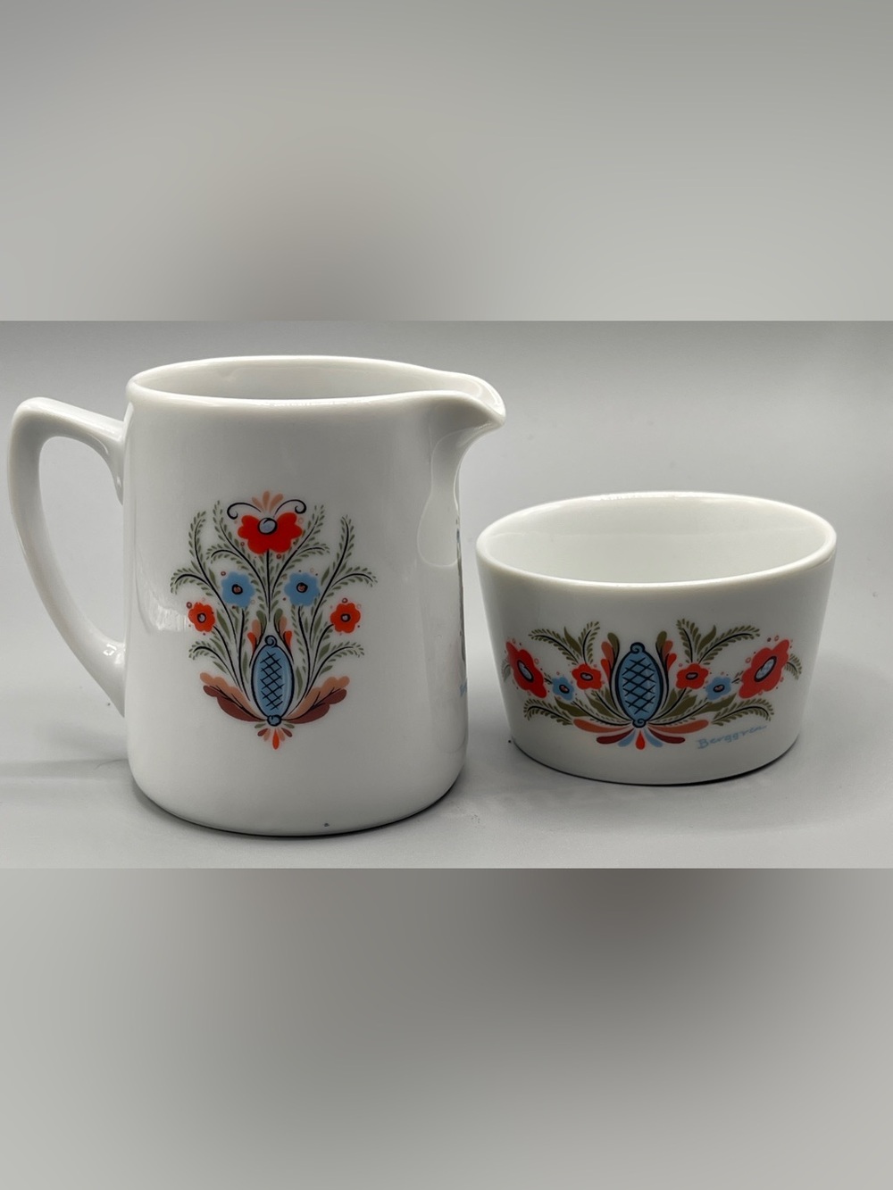 Vtg Berggren Trayner Porcelain Creamer Pitcher And Sugar Bowl Set Floral Design